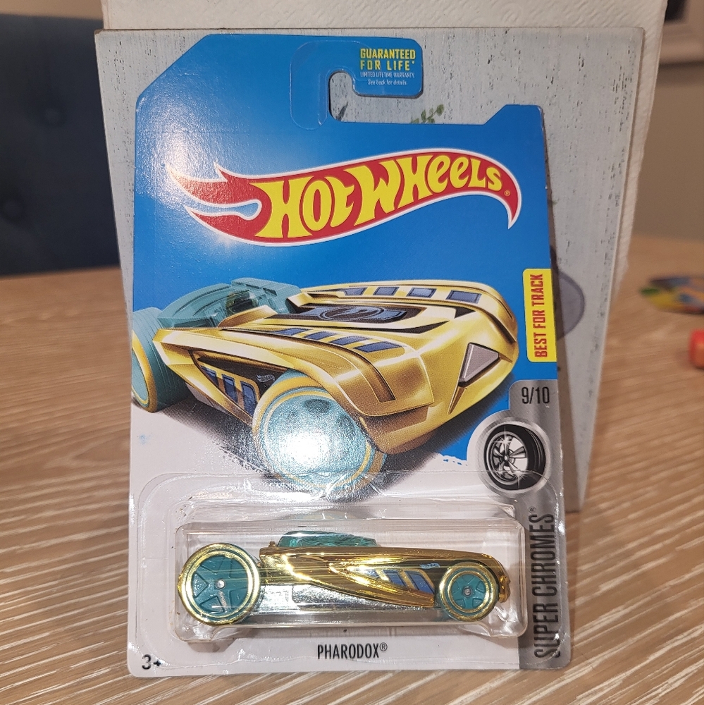 Hot Wheels Treasure Hunts Super Chromes Pharadox 2016